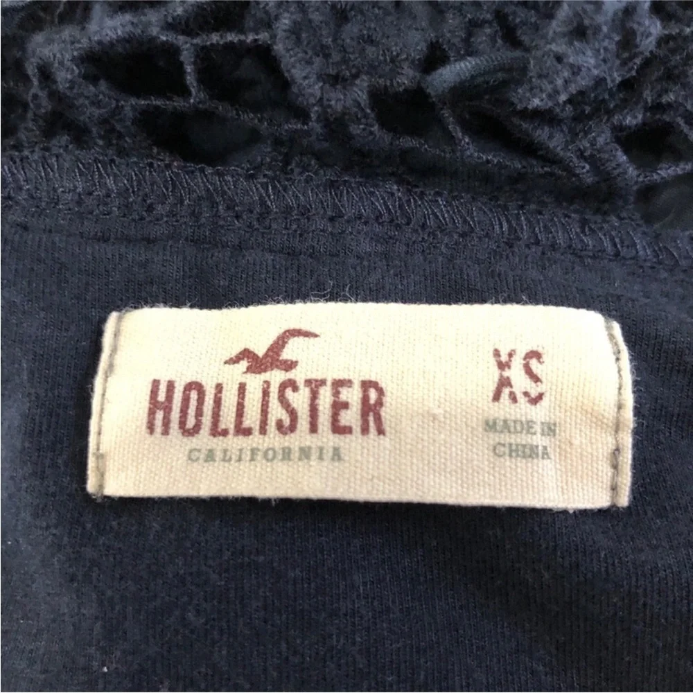 Hollister bust 30”